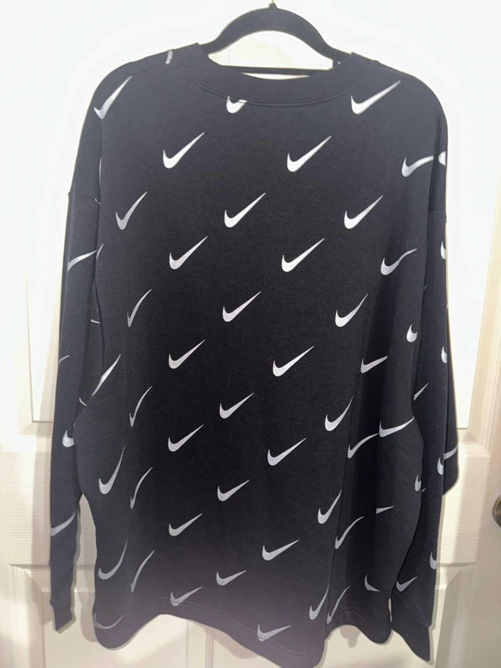 Nike Black Crewneck with Repeated White Swoosh Pattern NWOT L athleisure gym - Picture 7 of 9